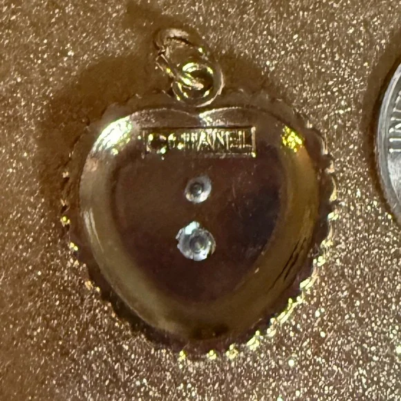 Chanel Gold and White Heart Charm Pendant Zipper Pull - Picture 3 of 3